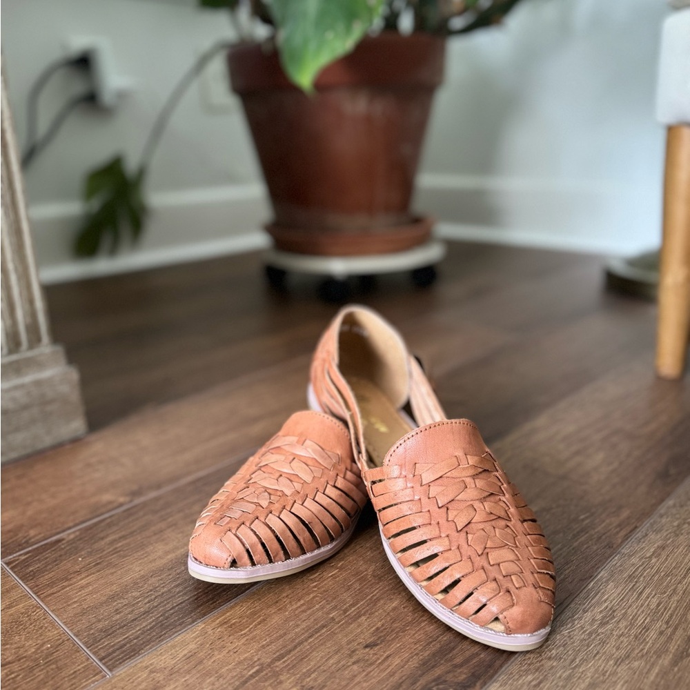 Women's Tan Leather Huaraches